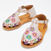 Mora Tierra Sandalia para niña